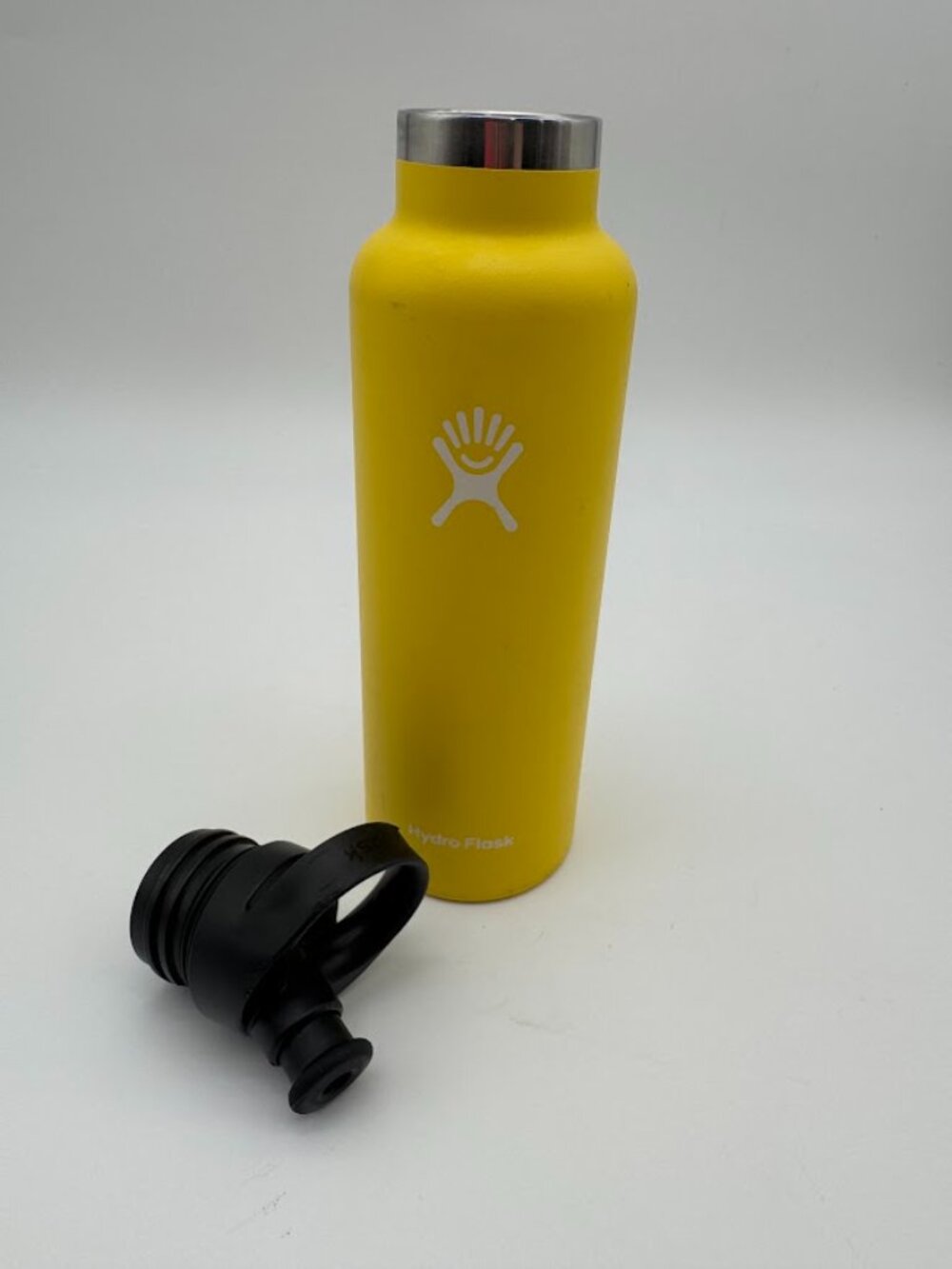Hydro Flask 21oz Standard Mouth Sunflower Sport Cap Vacuum Insulated Bottle